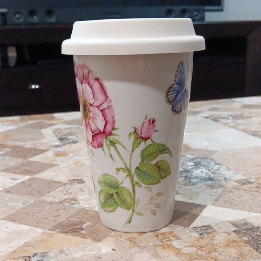 Lenox Butterfly Meadow White Mug with Lid